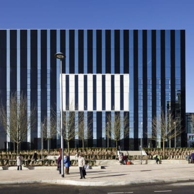 Corby Cube 1 400x400