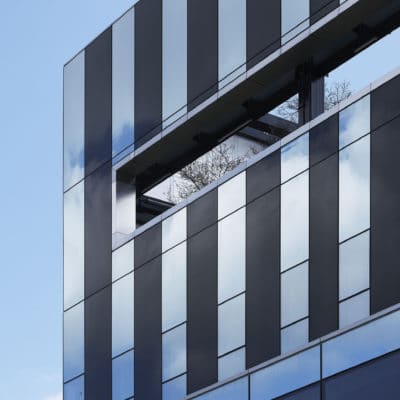 Corby Cube 17 400x400