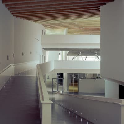 Centre socio-culturel Agora à Coruña par Rojo / Fernández-Shaw et Liliana Obal Centre Agora Coruna 3 400x400