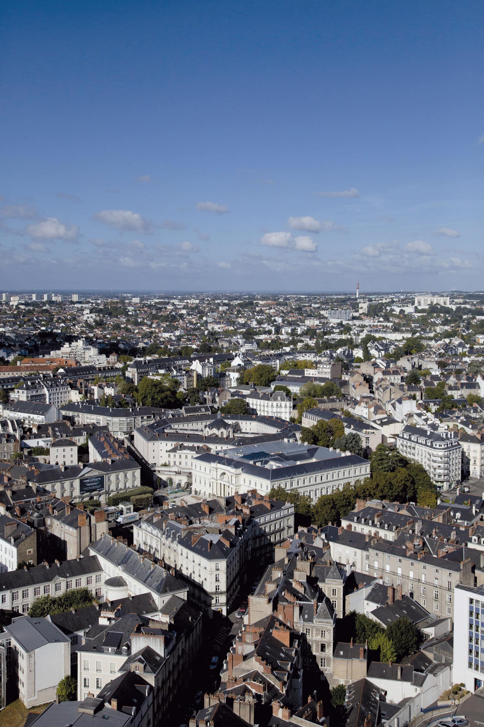 Le luxe remplace la justice à Nantes. © Zachariasen