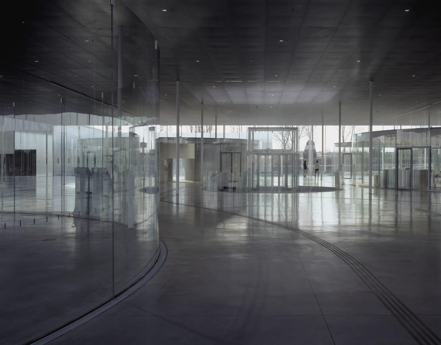 Louvre Lens Museum Sanaa 1 1535x1200