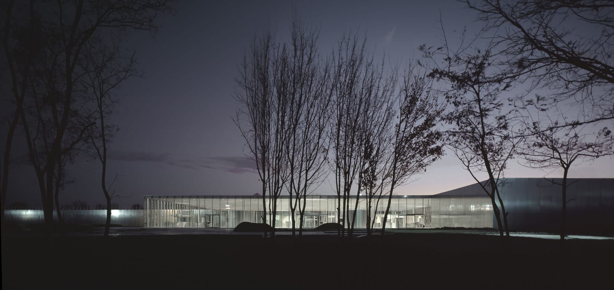 Louvre Lens Museum Sanaa 2 2000x944