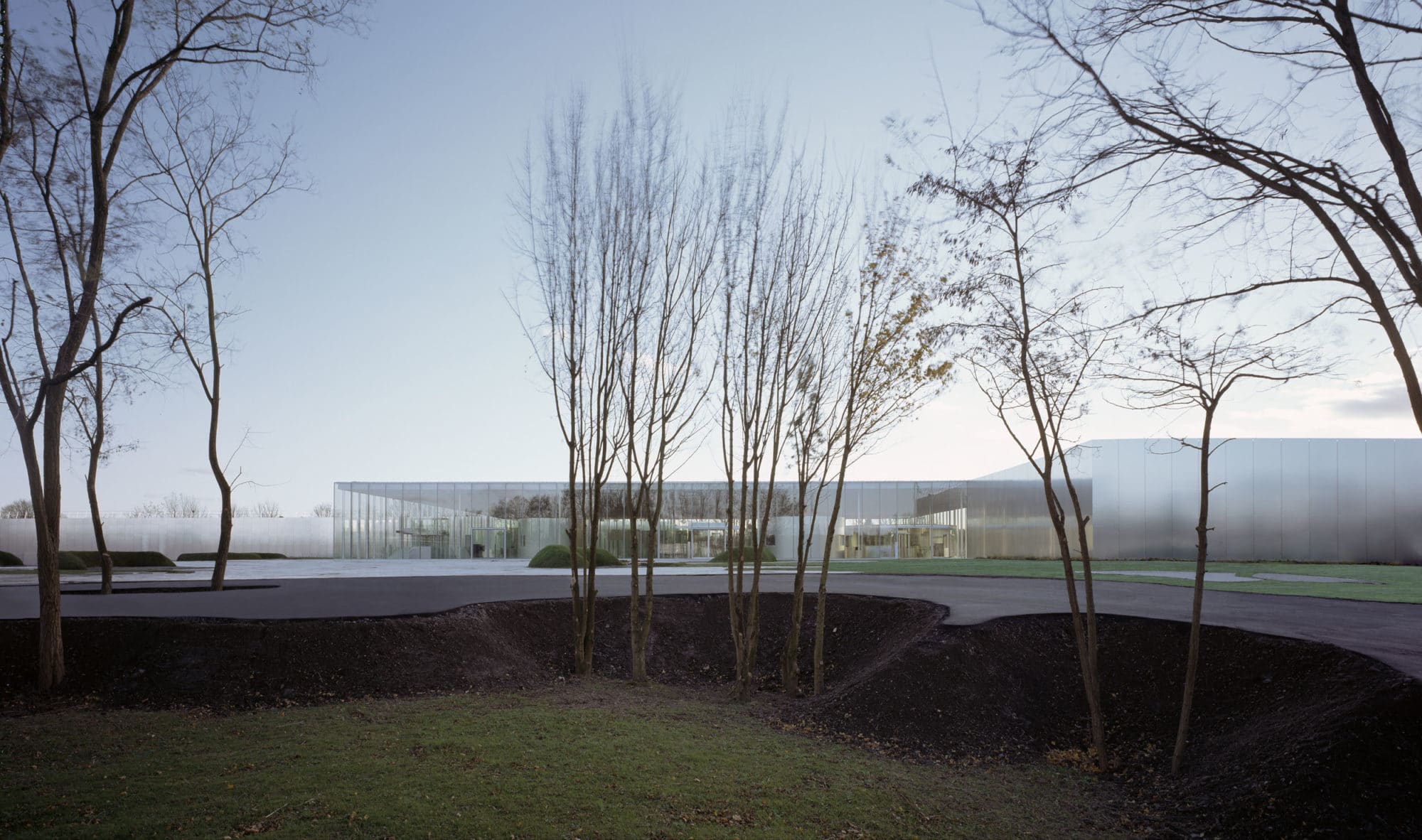 Louvre Lens Museum Sanaa 4 2000x1182