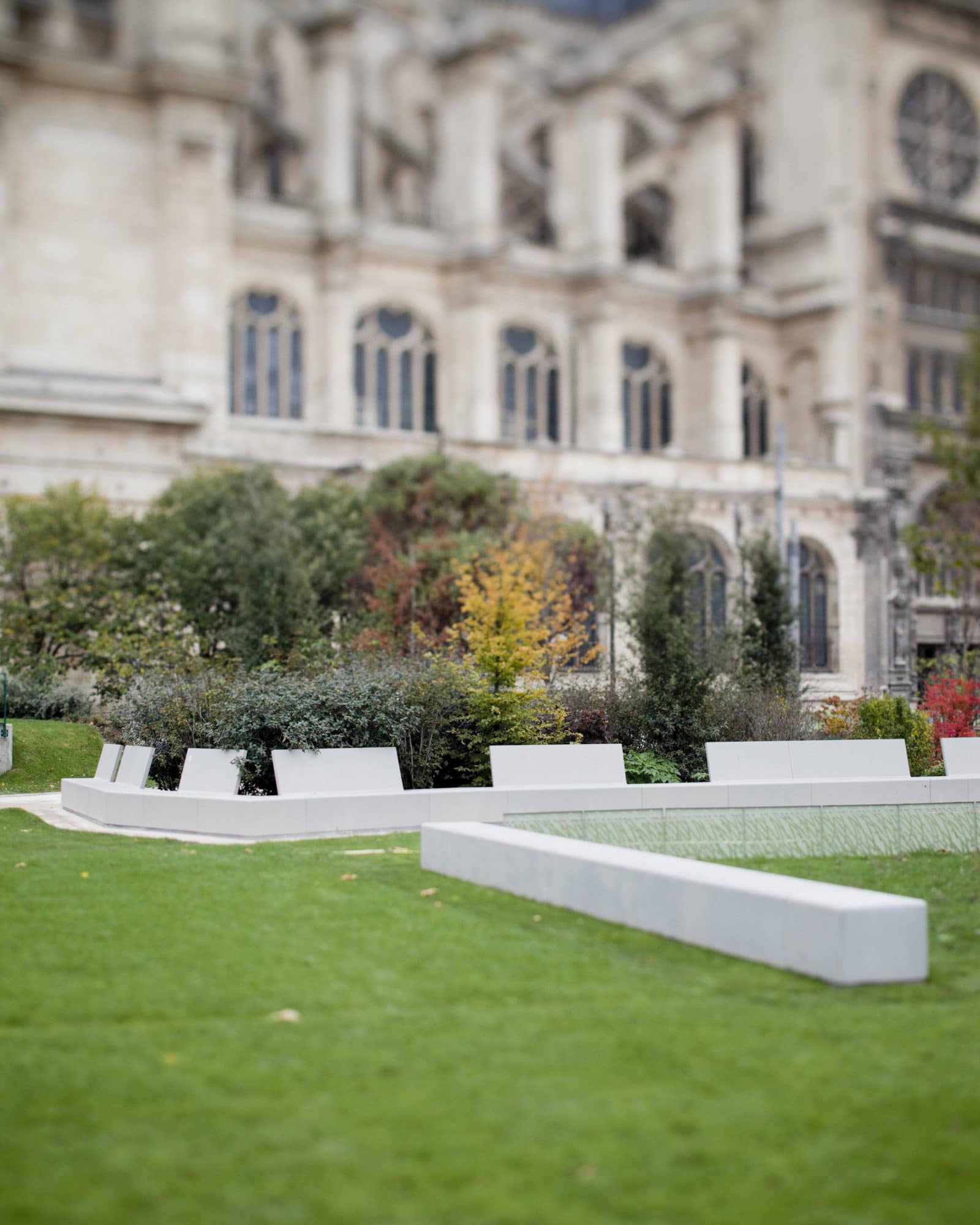 Forum et jardin des Halles à Paris par Seura Architectes réaménagement des Halles de Paris. livraison du jardin partie nord-ouest.