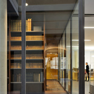 La Passerelle à Trévoux par Pierre Vurpas et Associés Architectes. La Passerelle Trevoux 5 400x400